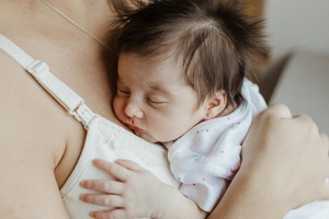 Mama sasvim iskreno: Dojenje ponekad nije najbolja opcija ni za mamu ni bebu